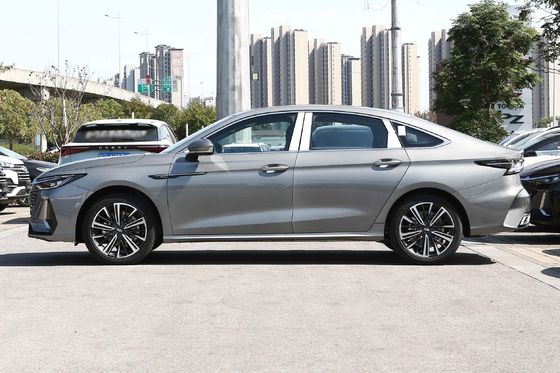 Petrol Fossil Fuel Powered Car Auto Sedan Vehicles 1.6T CHERY ARRIZO 8