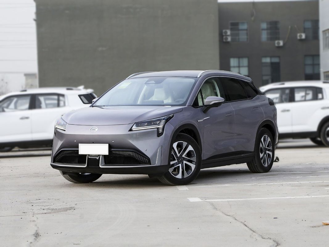 Left Hand Drive AION EV Car 5 Seats New Energy Electric Cars Customized Color